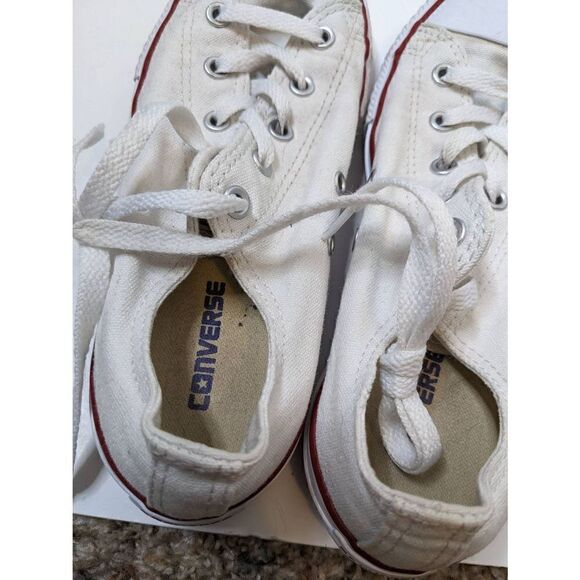 Converse Kids White Chuck Taylors 3 - Picture 11 of 11